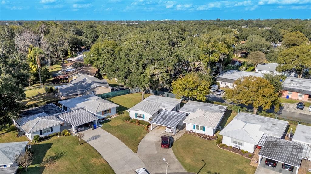 730 BARBER CIRCLE - Interior/Exterior Photo 5 - LAKELAND, FL