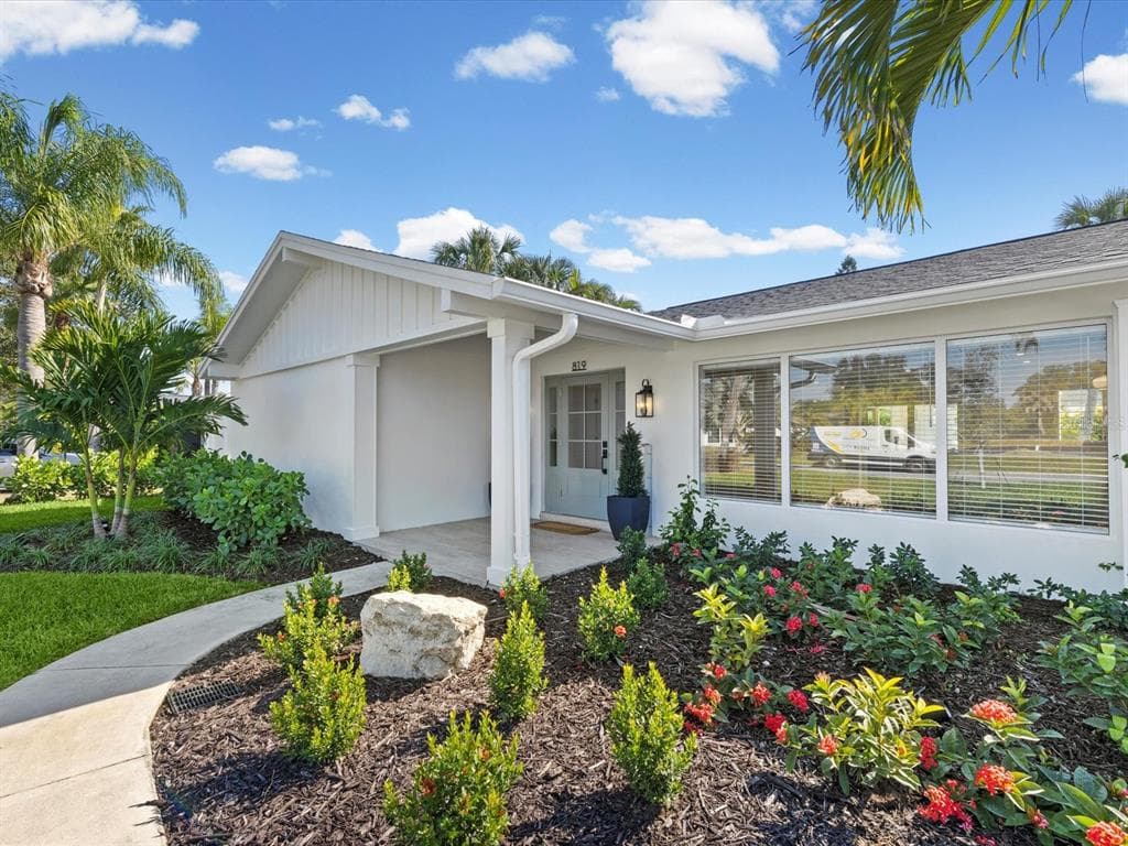 819 JACARANDA DRIVE - Interior/Exterior Photo 3 - LARGO, FL