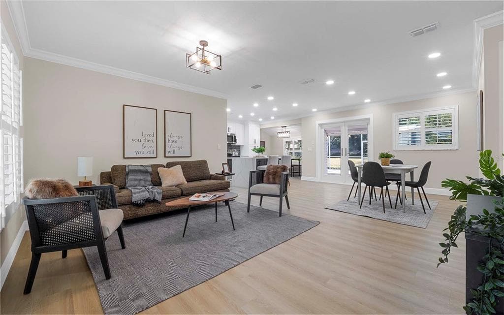 11201 HIDDEN VALLEY DRIVE - Interior/Exterior Photo 5 - TAMPA, FL