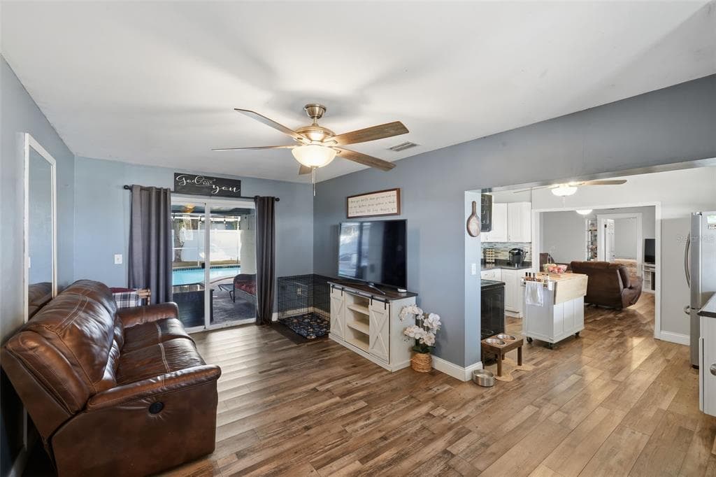 1852 W LAKE PARKER DRIVE - Interior/Exterior Photo 5 - LAKELAND, FL