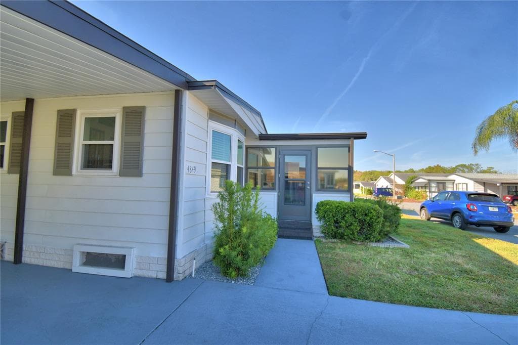 4849 GOLDENVIEW LANE - Interior/Exterior Photo 5 - LAKELAND, FL