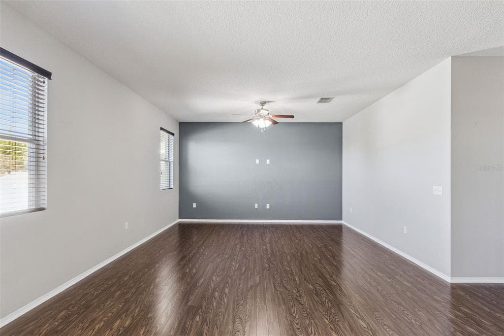 5105 BALLARK STREET - Interior/Exterior Photo 4 - MOUNT DORA, FL