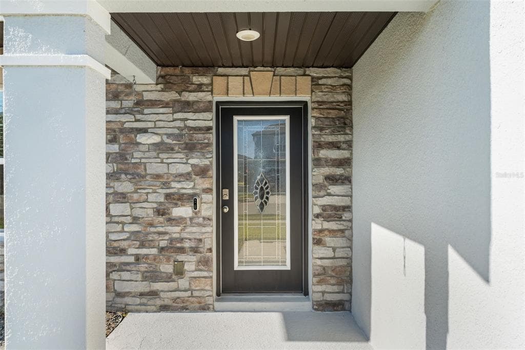 8223 ABBY BROOKS CIRCLE - Interior/Exterior Photo 5 - WESLEY CHAPEL, FL