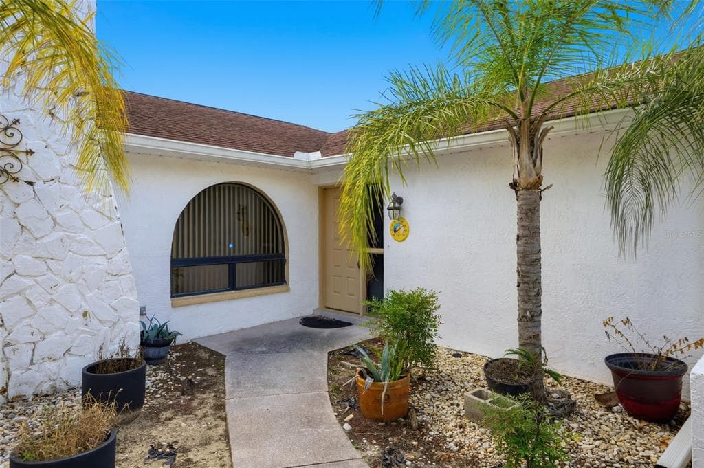 12244 SHAFTON ROAD - Interior/Exterior Photo 4 - SPRING HILL, FL