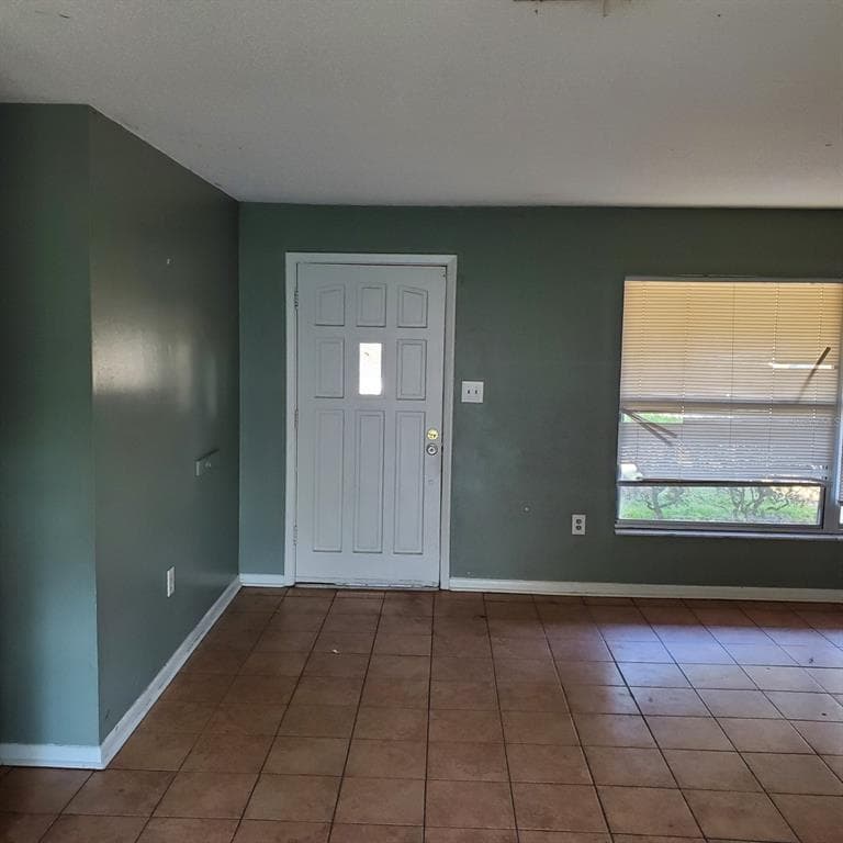 5704 SE 2ND STREET - Interior/Exterior Photo 2 - OCALA, FL