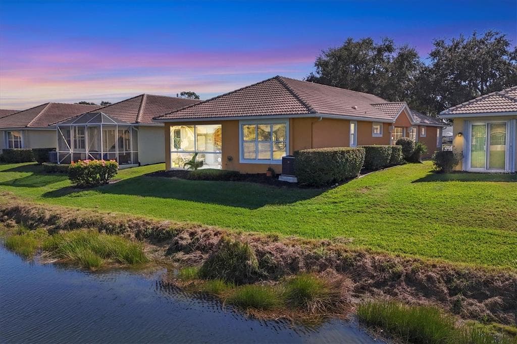 4226 REFLECTIONS PARKWAY - Interior/Exterior Photo 3 - SARASOTA, FL