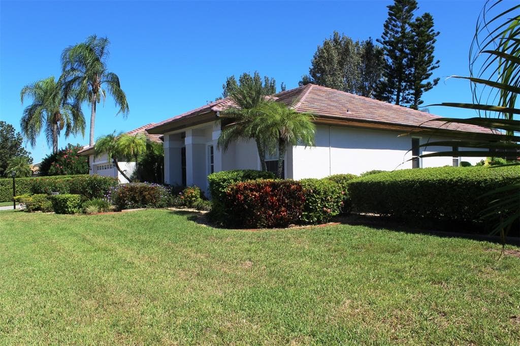 4469 GOLDEN LAKE DRIVE - Interior/Exterior Photo 5 - SARASOTA, FL