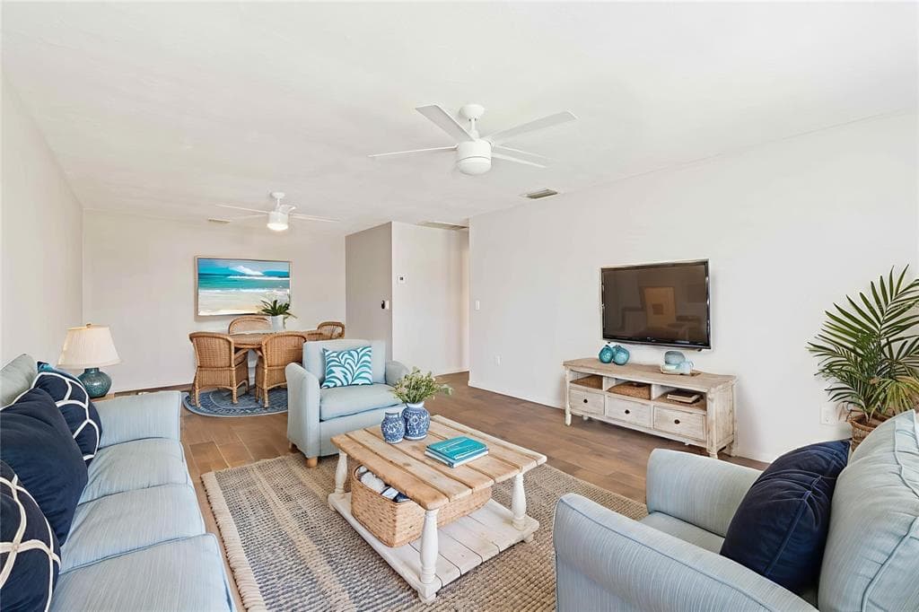 4202 CENTER POINTE LANE UNIT 30 - Interior/Exterior Photo 4 - SARASOTA, FL