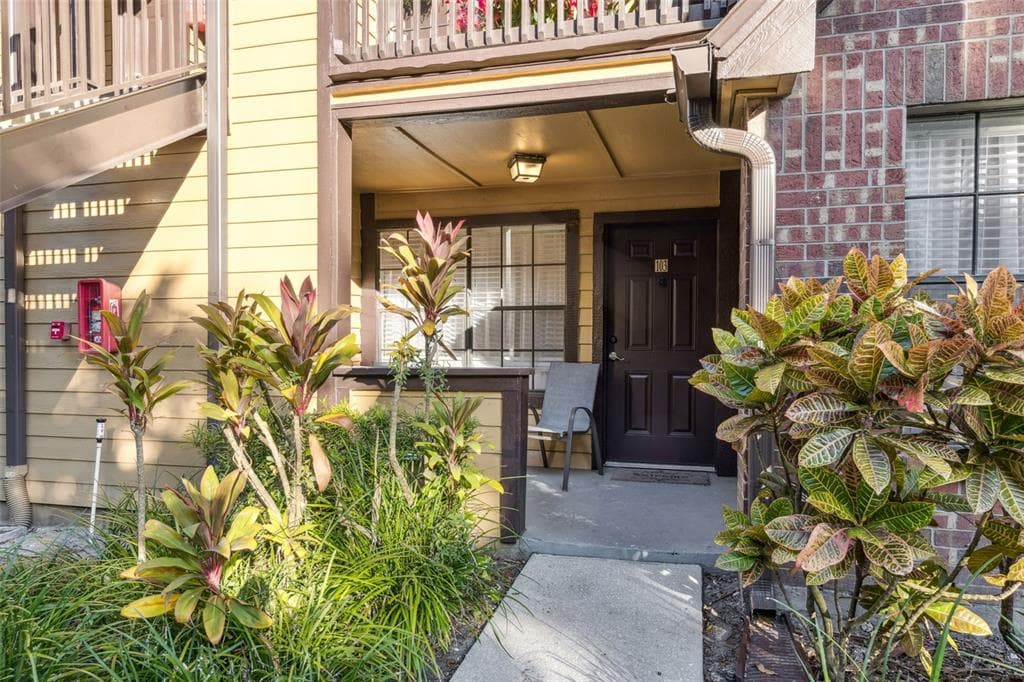 415 LAKEPOINTE DRIVE UNIT 103 - Interior/Exterior Photo 2 - ALTAMONTE SPRINGS, FL