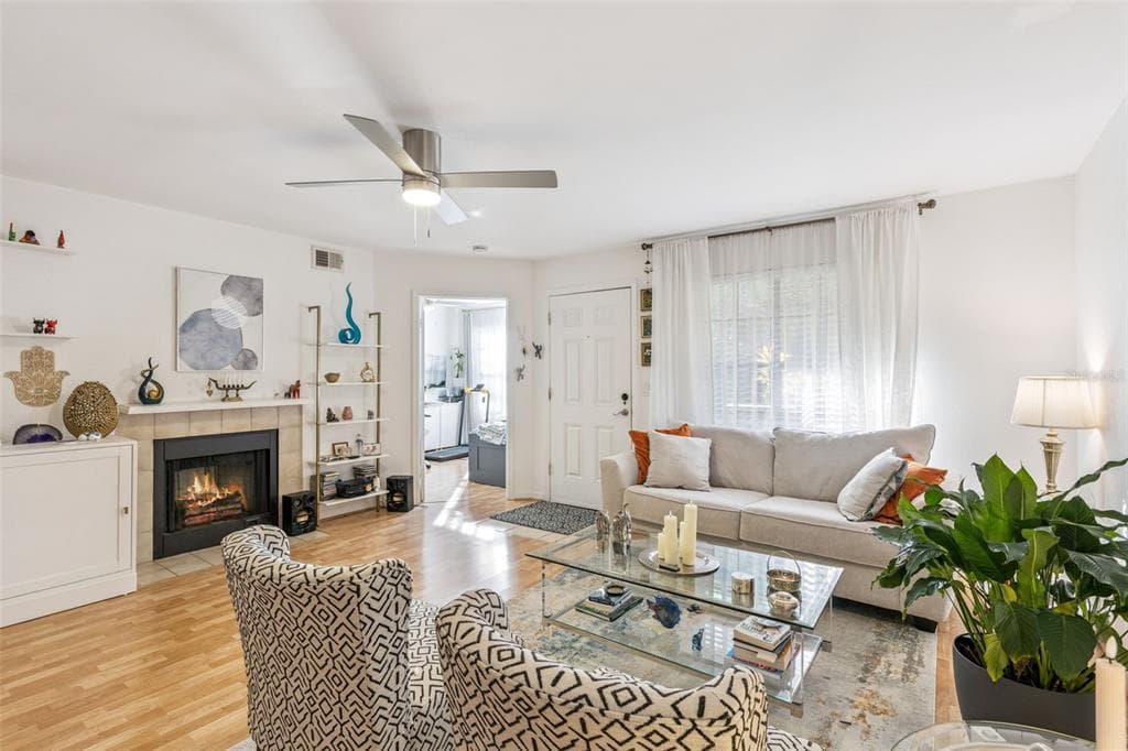 415 LAKEPOINTE DRIVE UNIT 103 - Interior/Exterior Photo 5 - ALTAMONTE SPRINGS, FL