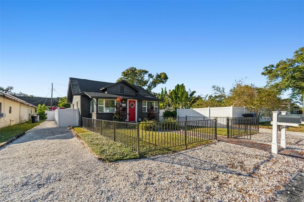 1034 QUEEN STREET N - Interior/Exterior Photo 2 - ST PETERSBURG, FL