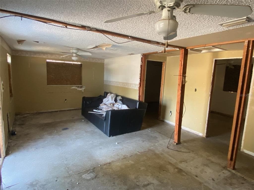 4605 JOHN BELL JR DRIVE - Interior/Exterior Photo 3 - TAMPA, FL