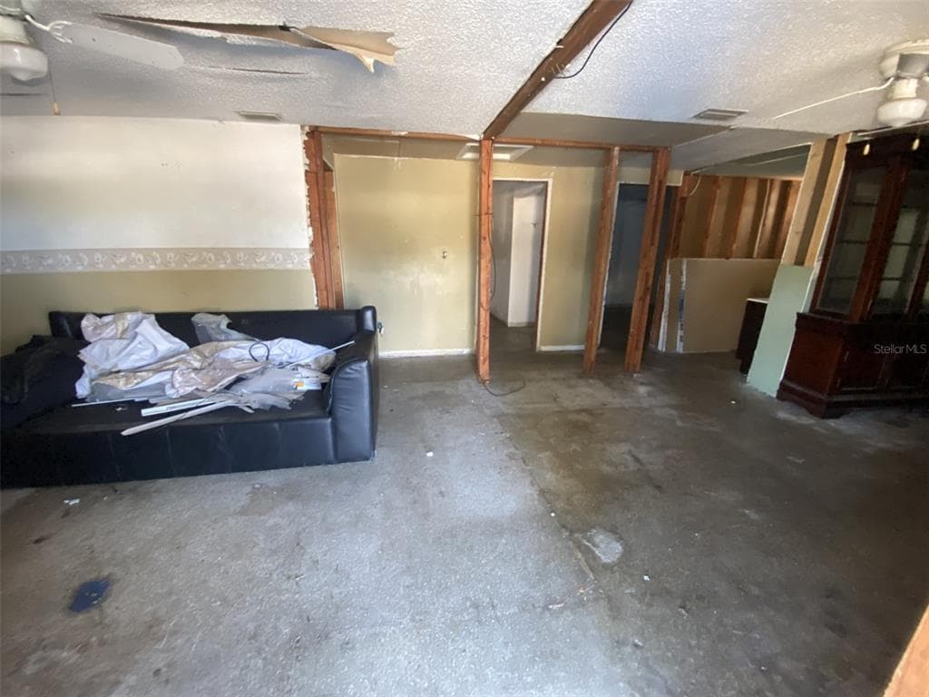 4605 JOHN BELL JR DRIVE - Interior/Exterior Photo 5 - TAMPA, FL