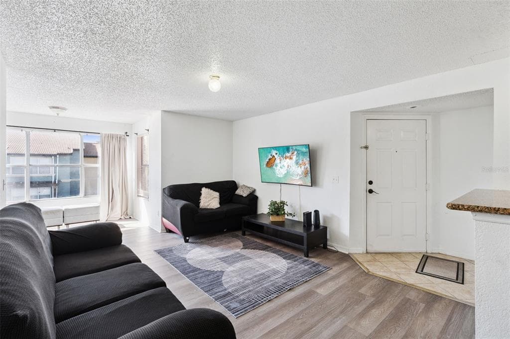 5120 CONROY RD UNIT 28 - Interior/Exterior Photo 3 - ORLANDO, FL