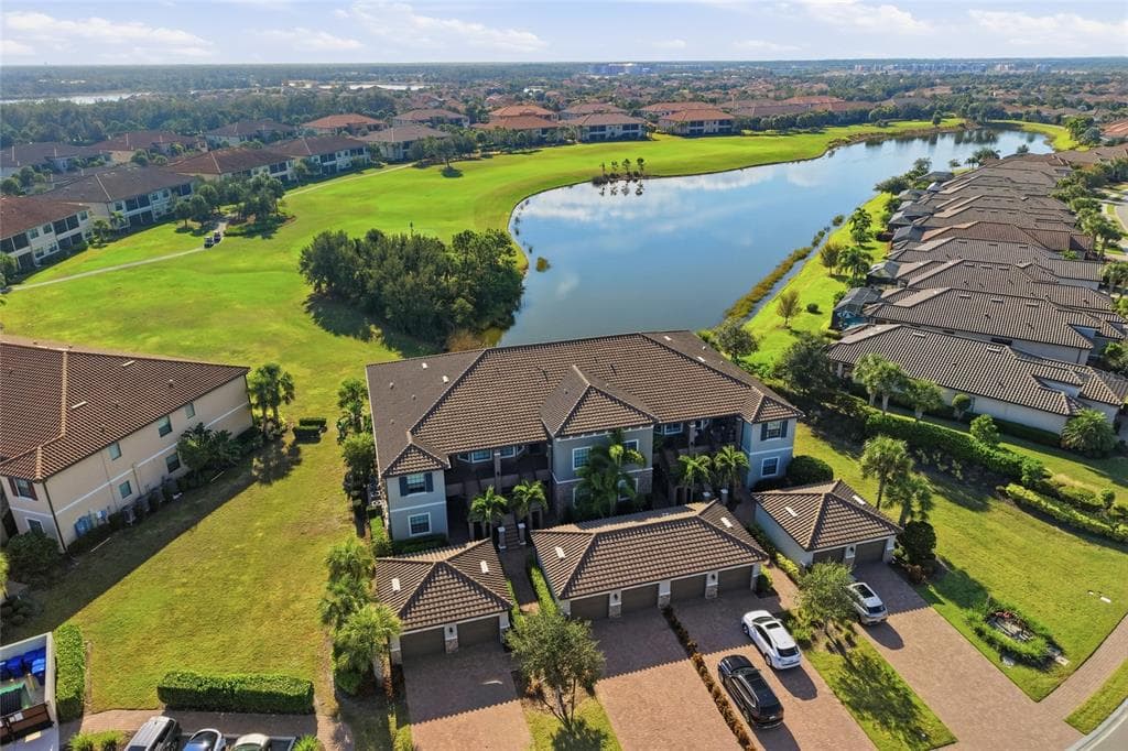 13837 MESSINA LOOP UNIT 101 - Interior/Exterior Photo 3 - BRADENTON, FL