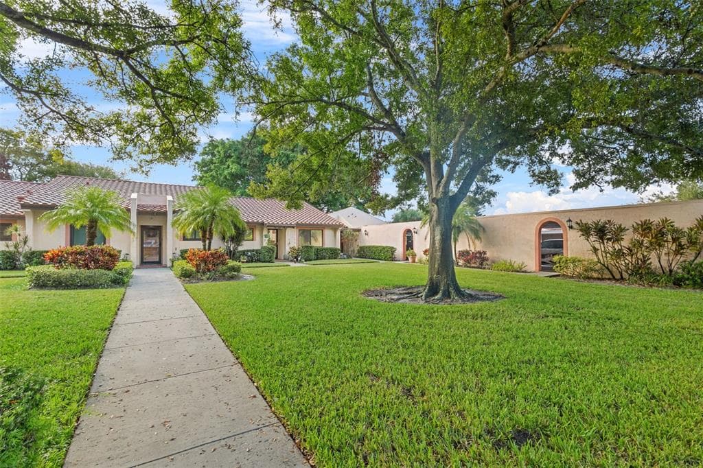 9669 86TH AVENUE UNIT 9669 - Interior/Exterior Photo 2 - SEMINOLE, FL