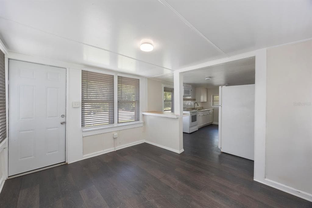 325 41ST STREET N - Interior/Exterior Photo 4 - ST PETERSBURG, FL