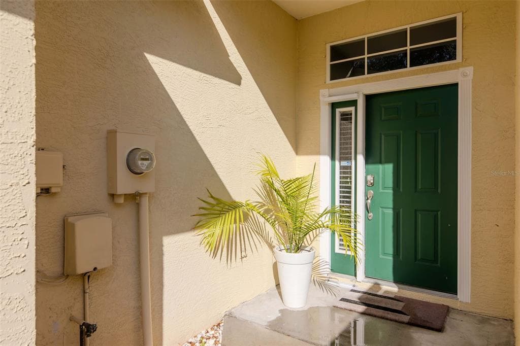 11238 CEDAR HOLLOW LANE - Interior/Exterior Photo 3 - TAMPA, FL