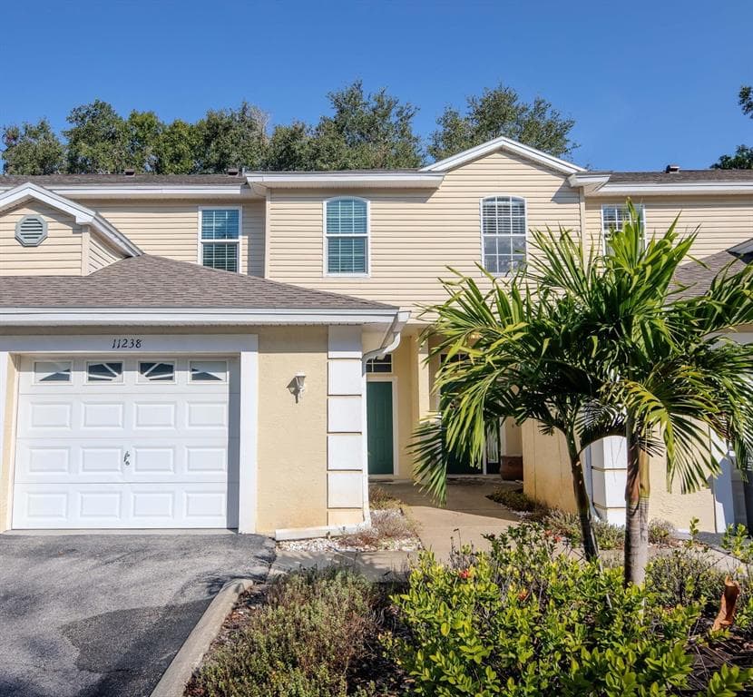 11238 CEDAR HOLLOW LANE