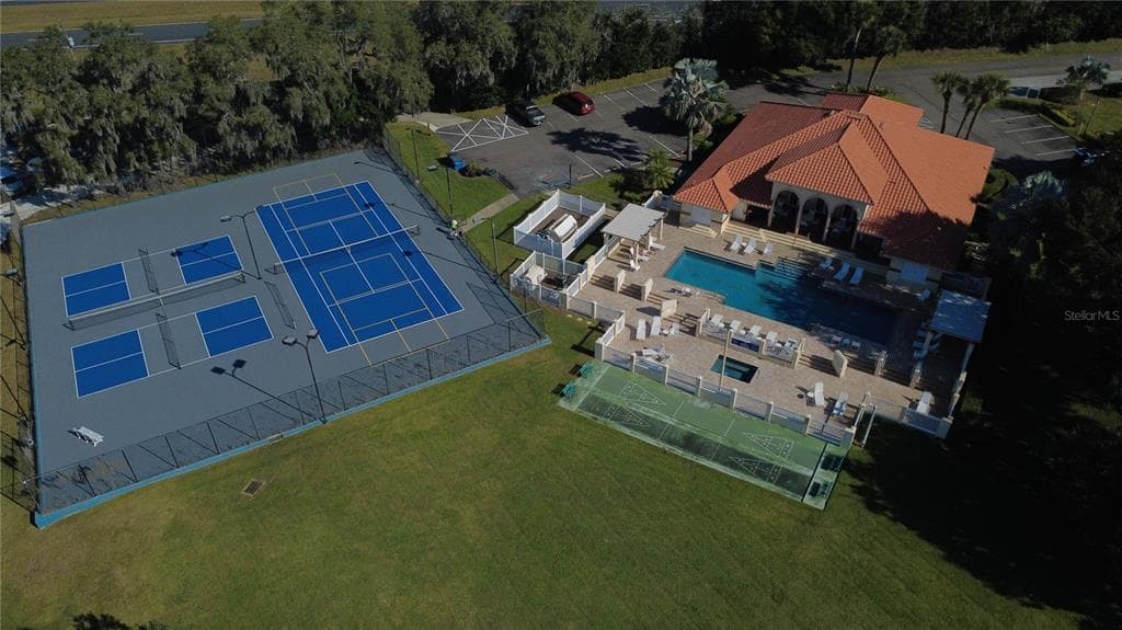 110 MORNING GLORY CIRCLE - Interior/Exterior Photo 3 - WINTER HAVEN, FL