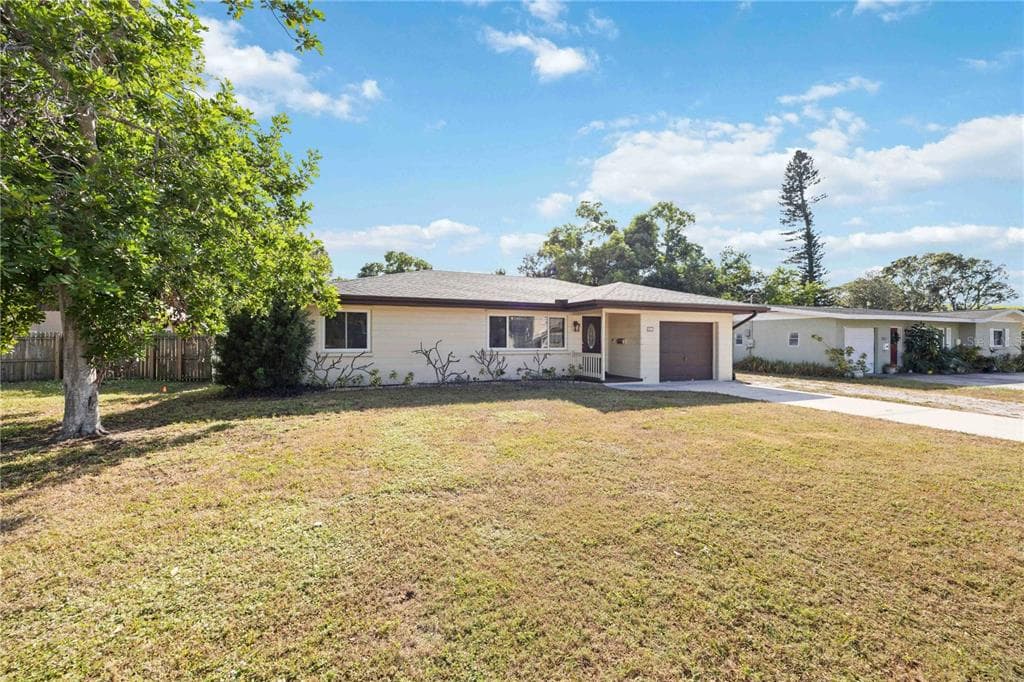 2811 17TH AVENUE W - Interior/Exterior Photo 5 - BRADENTON, FL