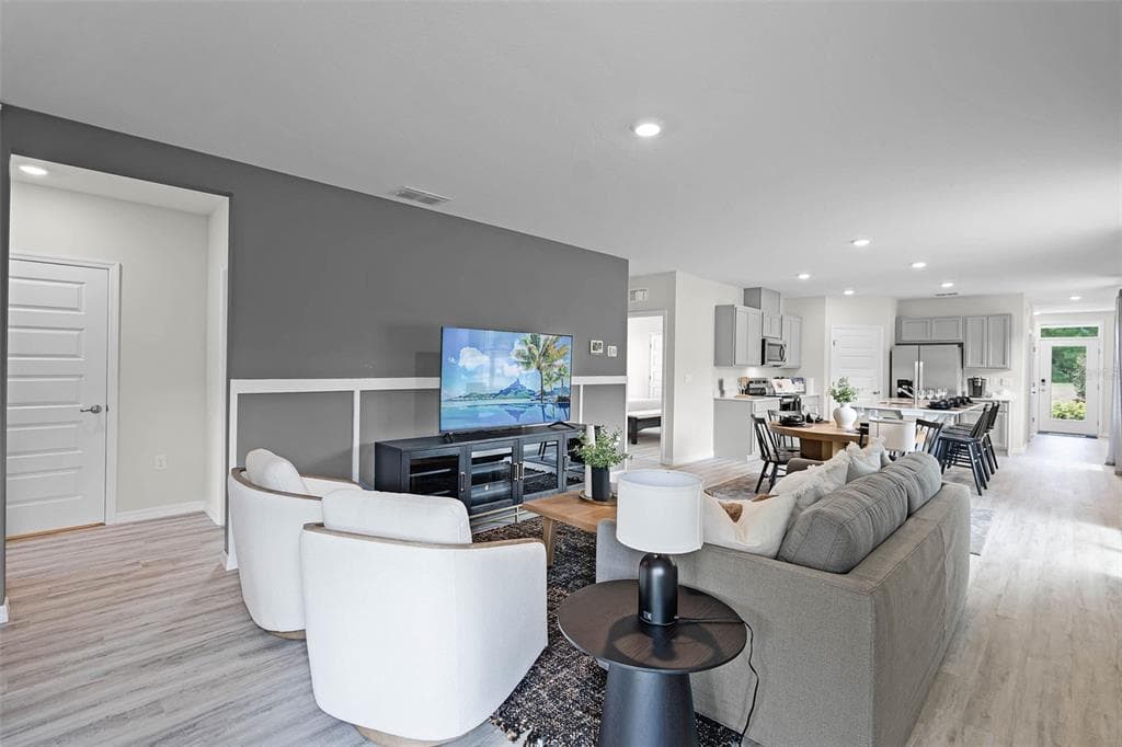 3356 PINE LILY AVENUE - Interior/Exterior Photo 3 - POINCIANA, FL