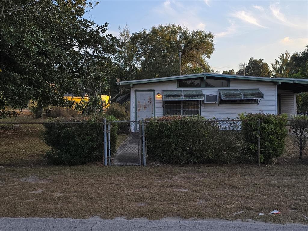 4207 E EMMA STREET - Interior/Exterior Photo 2 - TAMPA, FL