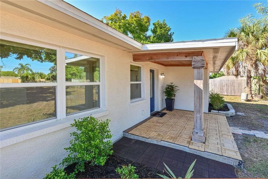 1712 63RD AVENUE W - Interior/Exterior Photo 3 - BRADENTON, FL