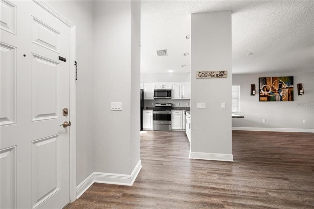 6375 MISSOURI AVENUE - Interior/Exterior Photo 4 - NEW PORT RICHEY, FL