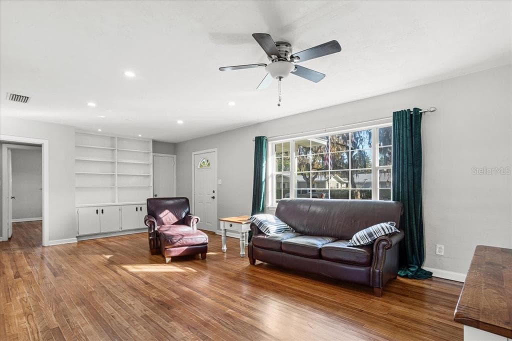 220 SE 28TH AVENUE - Interior/Exterior Photo 5 - OCALA, FL