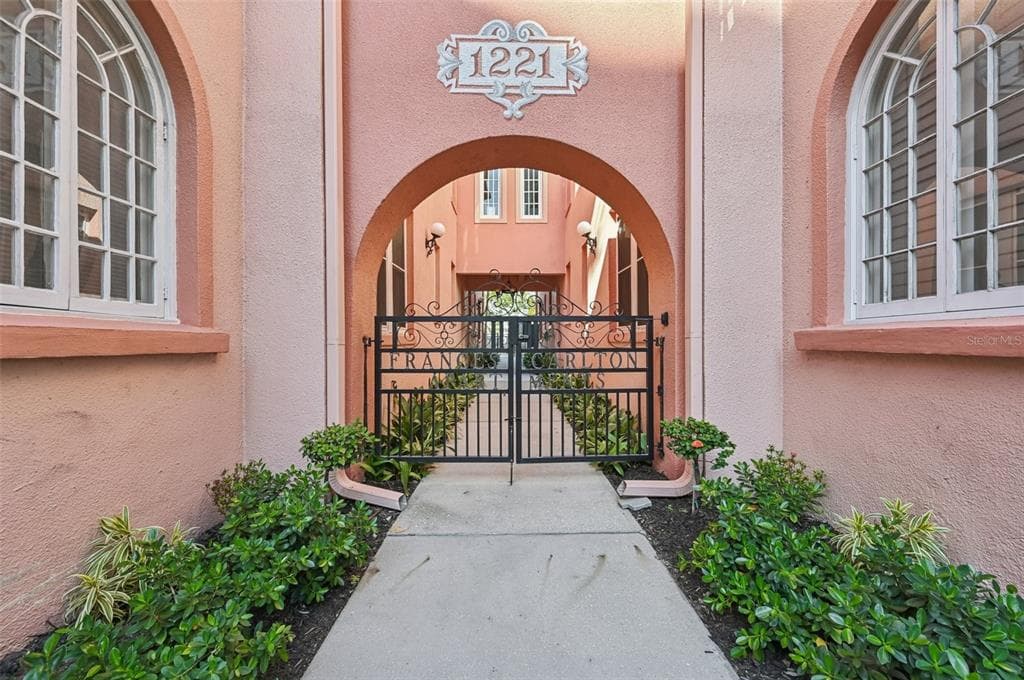 1221 N PALM AVENUE UNIT 207 - Interior/Exterior Photo 4 - SARASOTA, FL