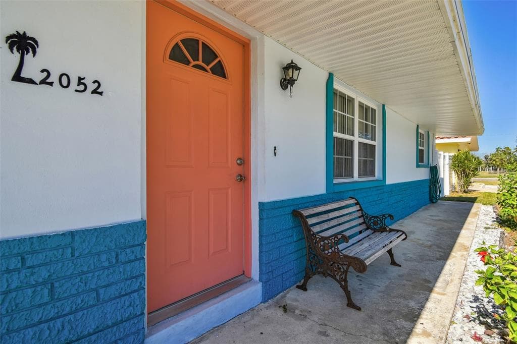 2052 JEFFERSON AVENUE - Interior/Exterior Photo 3 - DUNEDIN, FL