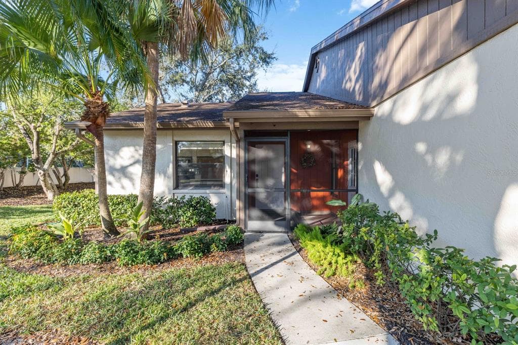 121 OAK HILL DRIVE UNIT 1 - Interior/Exterior Photo 4 - SARASOTA, FL