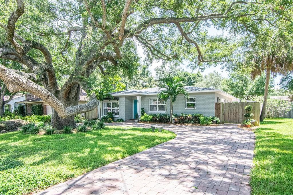 2618 S TORONTO AVENUE - Interior/Exterior Photo 3 - TAMPA, FL