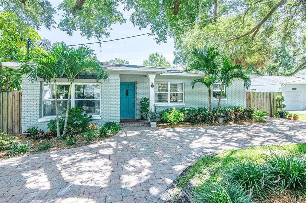 2618 S TORONTO AVENUE