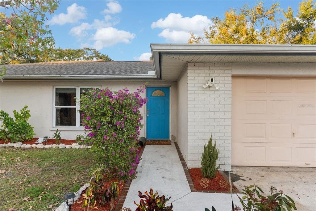 3104 35TH AVENUE W - Interior/Exterior Photo 3 - BRADENTON, FL