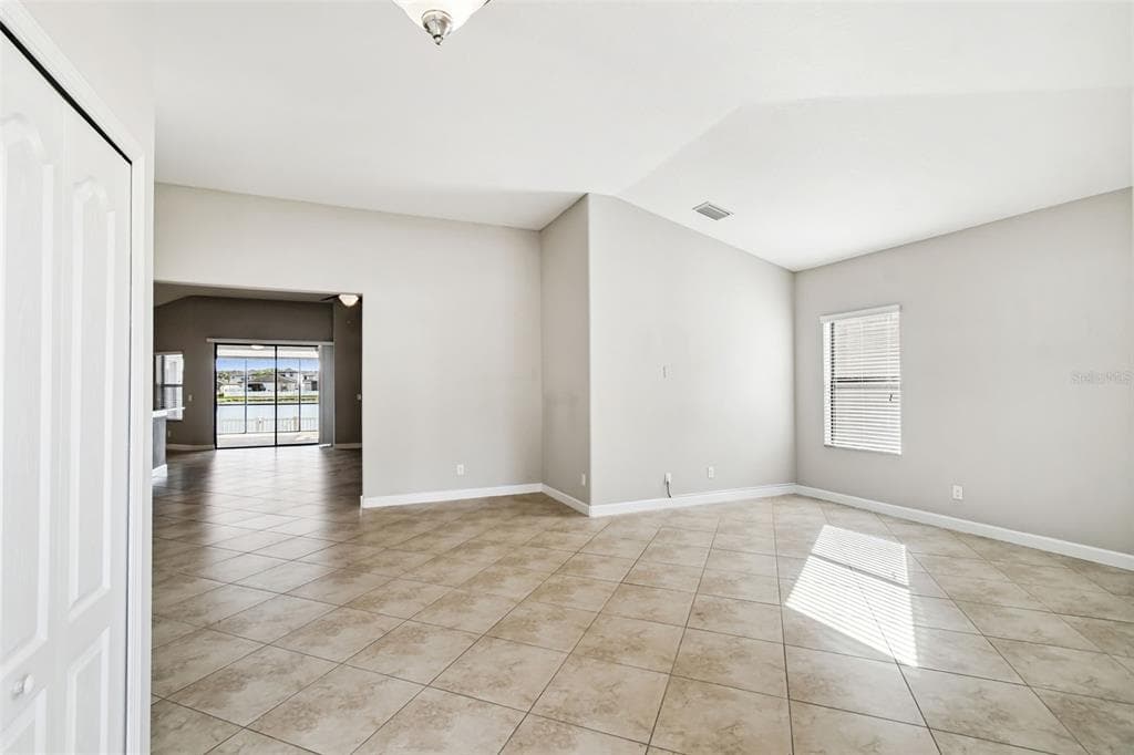 12352 CRESTRIDGE LOOP - Interior/Exterior Photo 5 - NEW PORT RICHEY, FL