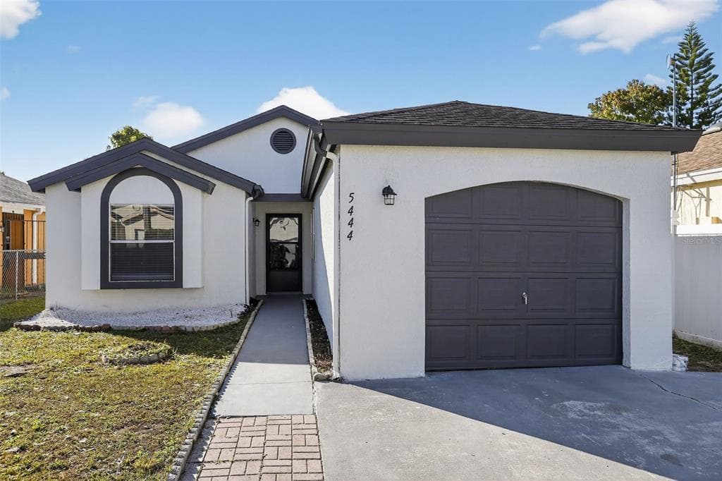 5444 BLUEBERRY DRIVE