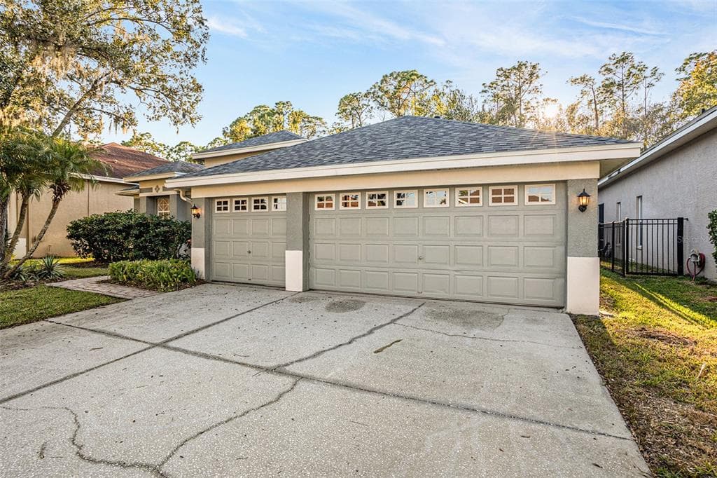 10711 TAVISTOCK DRIVE - Interior/Exterior Photo 2 - TAMPA, FL