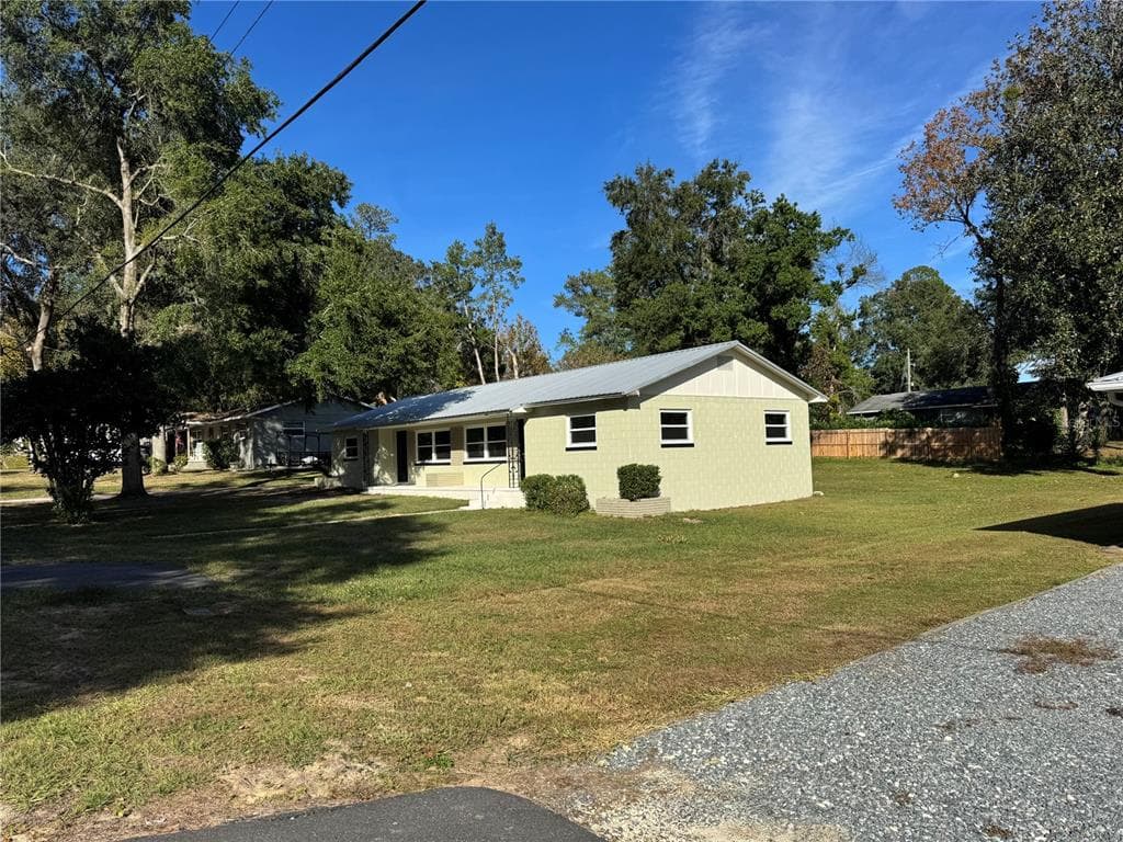 1639 NE 16TH AVENUE - Interior/Exterior Photo 4 - OCALA, FL