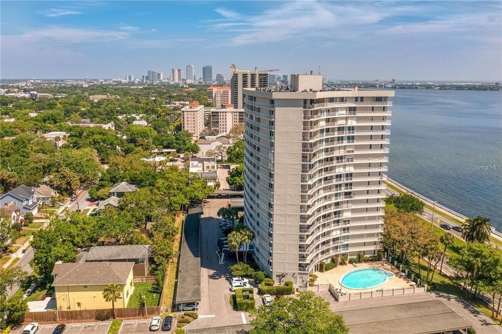 2611 BAYSHORE BLVD UNIT 806