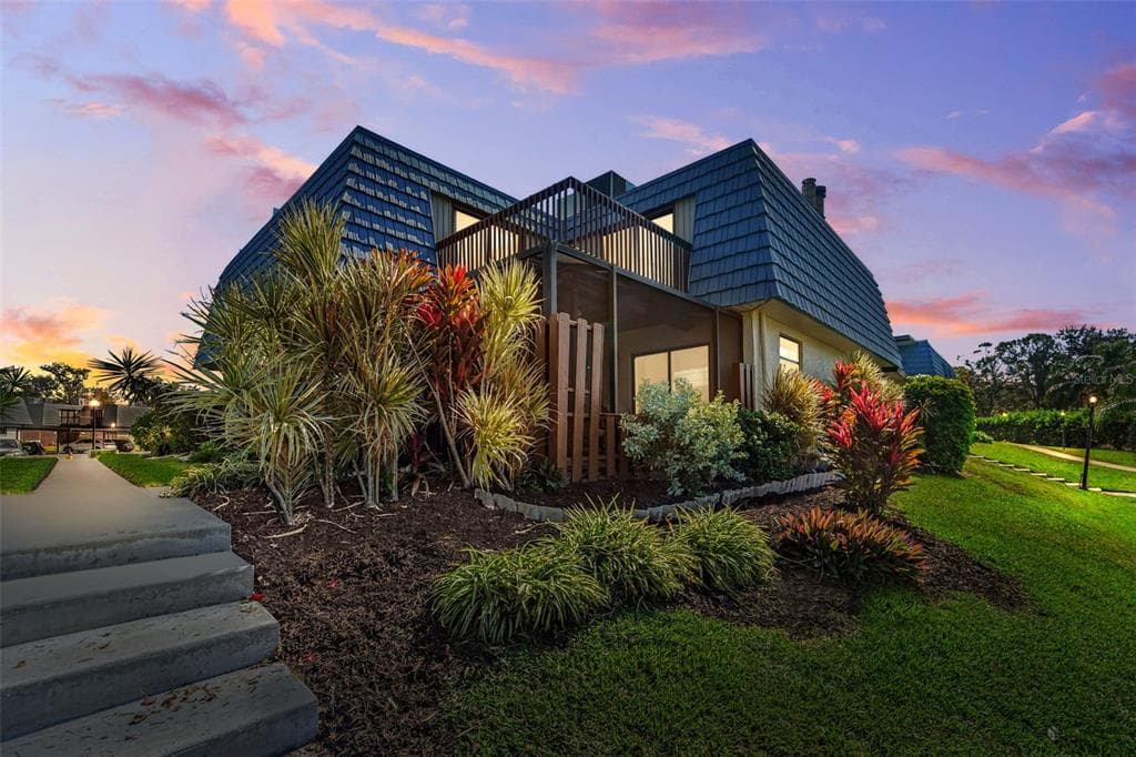 9386 TRADEWINDS AVENUE