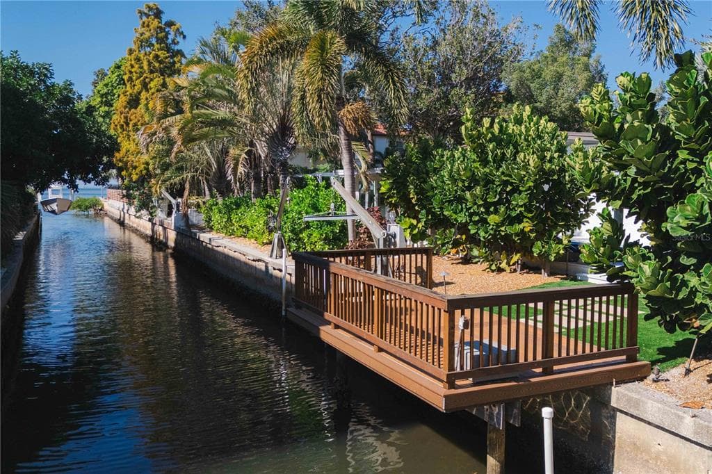 3630 S BEACH DRIVE - Interior/Exterior Photo 3 - TAMPA, FL