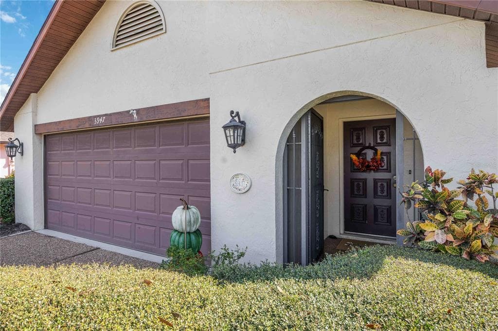 3947 COUNTRY VIEW DRIVE - Interior/Exterior Photo 3 - SARASOTA, FL