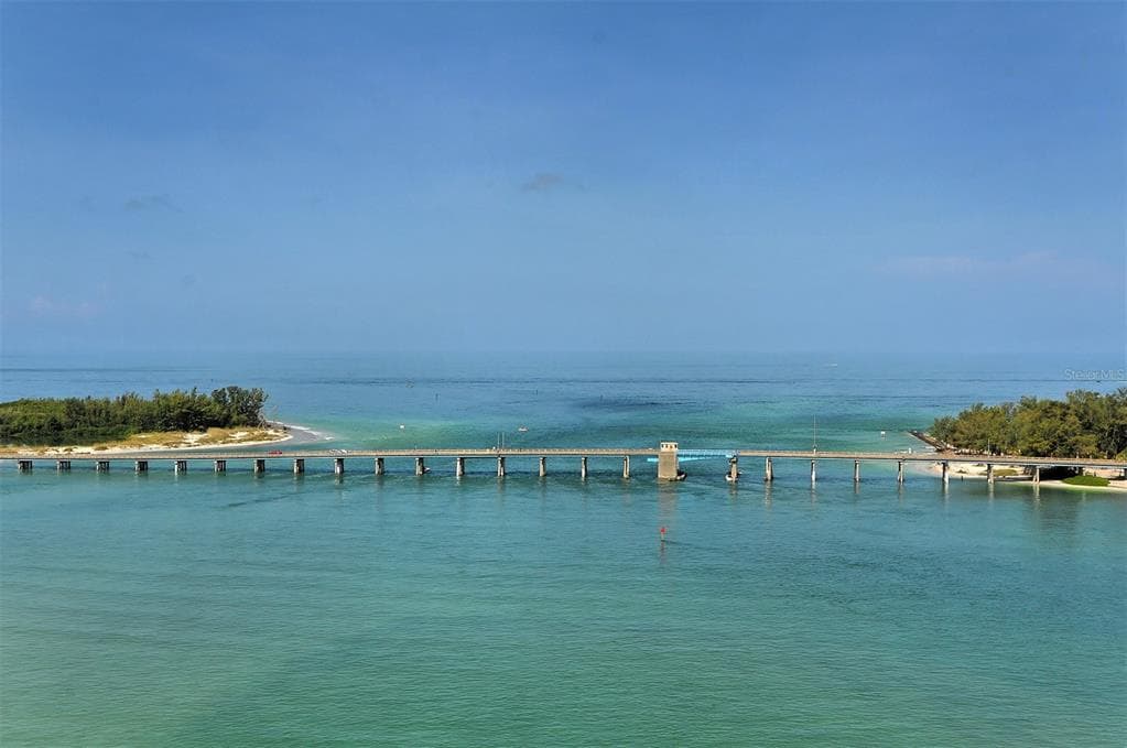 7809 20TH PLACE W - Interior/Exterior Photo 4 - BRADENTON, FL