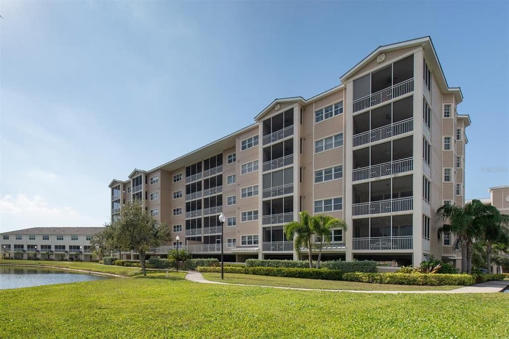 7069 KEY HAVEN ROAD UNIT 302 - Interior/Exterior Photo 3 - SEMINOLE, FL