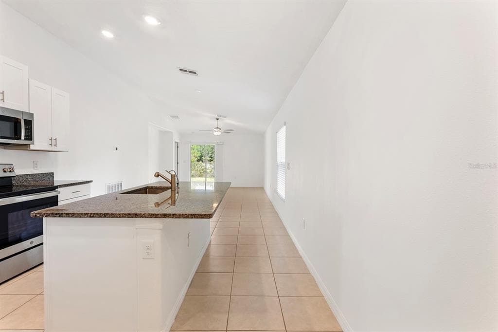 2219 TENEROC TRAIL - Interior/Exterior Photo 5 - LAKELAND, FL