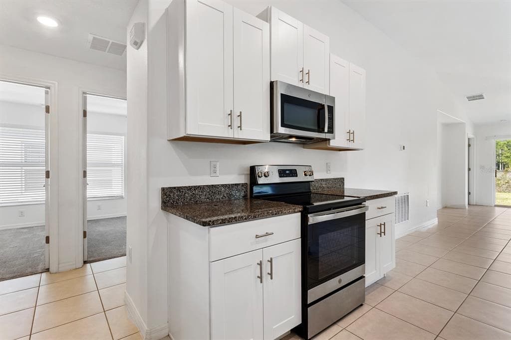 2219 TENEROC TRAIL - Interior/Exterior Photo 4 - LAKELAND, FL