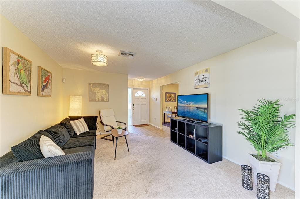 1335 WHISPERING LANE - Interior/Exterior Photo 4 - VENICE, FL