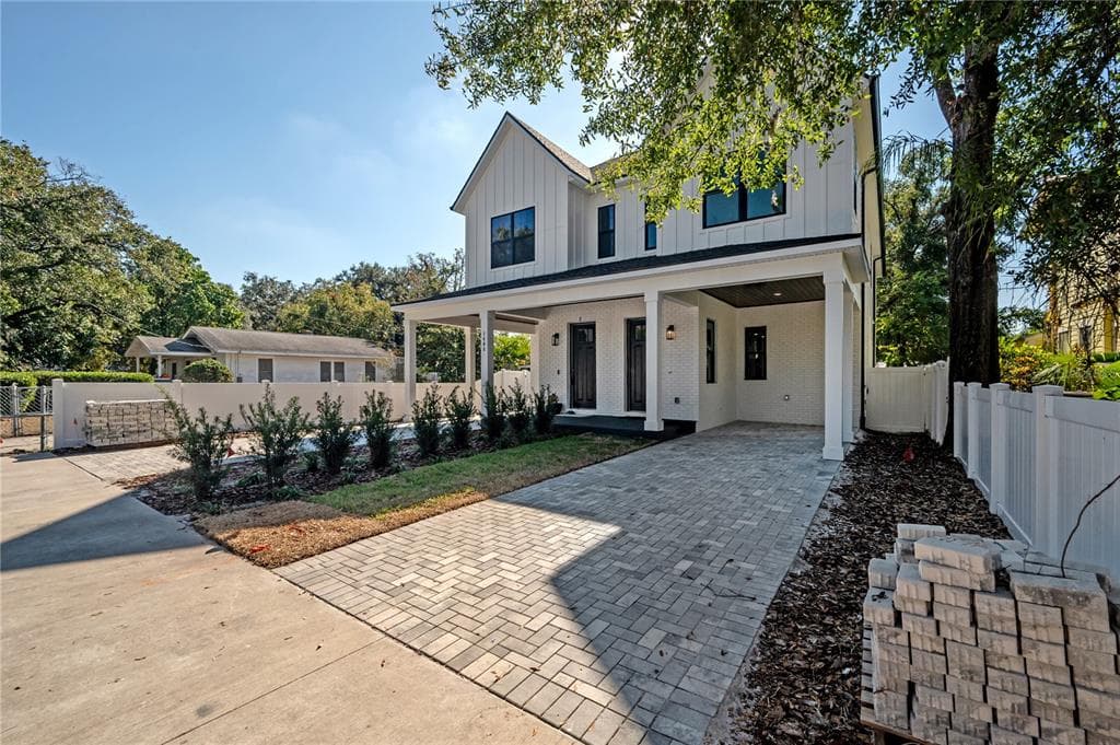 1405 E LOUISIANA AVENUE